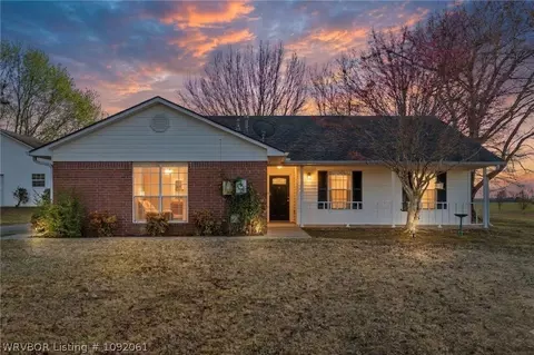 Exterior - 2108 N River Rd, Lavaca, AR 72941 photo 2 of 13