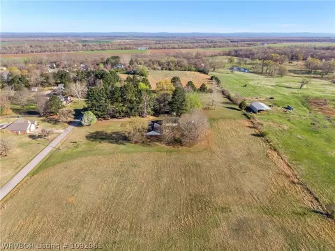 View/Area - 2108 N River Rd, Lavaca, AR 72941 photo 3 of 5
