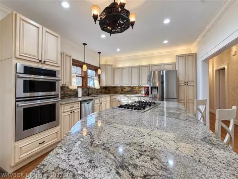 Kitchen - 2220 S 26th St, Fort Smith, AR 72901 photo 2 of 8