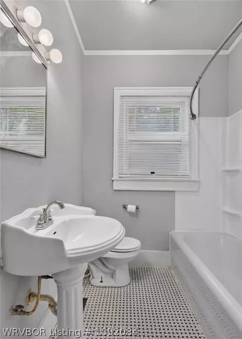 Bath - 2600 Dodson Ave, Fort Smith, AR 72901 photo 2 of 2