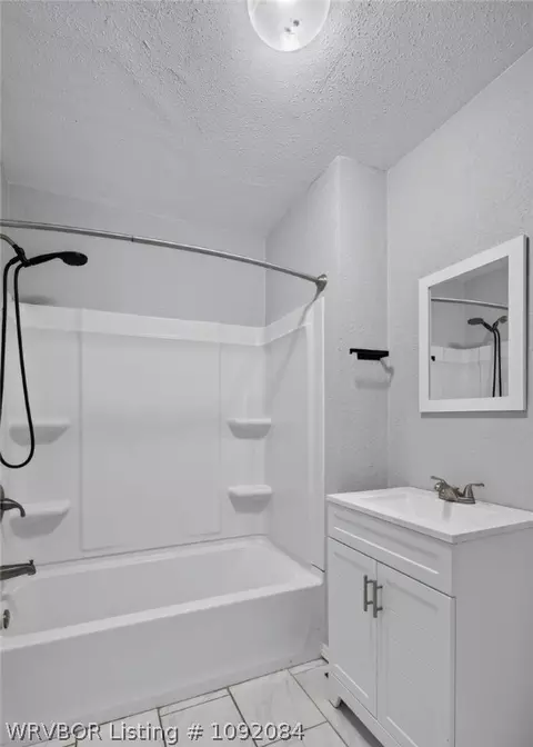 Bath - 2600 Dodson Ave, Fort Smith, AR 72901 photo 1 of 2