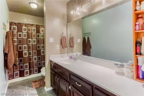 Bath - 9609 Bridgeford Rd, Fort Smith, AR 72908 photo 3 of 3