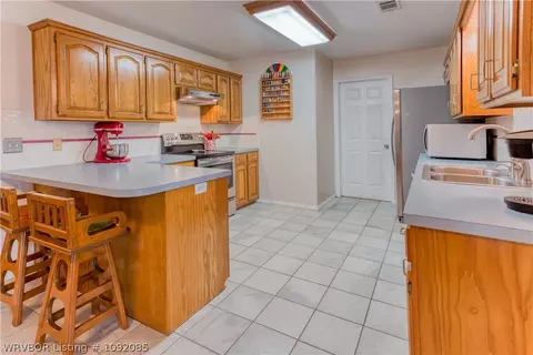 Kitchen - 9609 Bridgeford Rd, Fort Smith, AR 72908 photo 3 of 5
