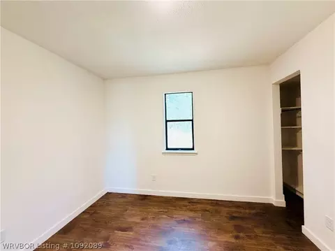 705 W Spear St, Gans, OK 74936 photo 5