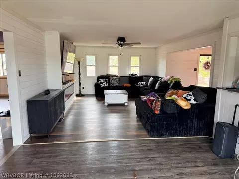 Living - 8035 Highway 23, Ozark, AR 72949 photo 4 of 6