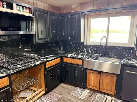 Kitchen - 8035 Highway 23, Ozark, AR 72949 photo 11 of 11