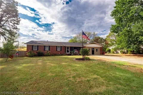 4502 Fern Ave, Van Buren, AR 72956