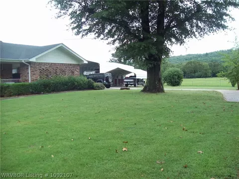 Exterior - 7035 Hope Ln, Ozark, AR 72949 photo 7 of 9