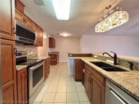 Kitchen - 1207 12th Ter, Barling, AR 72923 photo 7 of 7