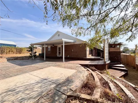 Exterior - 1207 12th Ter, Barling, AR 72923 photo 4 of 18