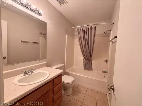 Bath - 1207 12th Ter, Barling, AR 72923 photo 5 of 5