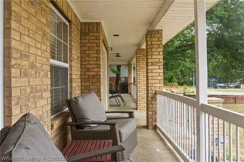 Exterior - 519 Thicksten Dr, Alma, AR 72921 photo 6 of 8