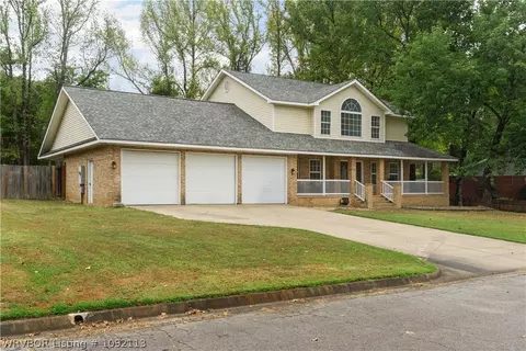 Exterior - 519 Thicksten Dr, Alma, AR 72921 photo 7 of 8