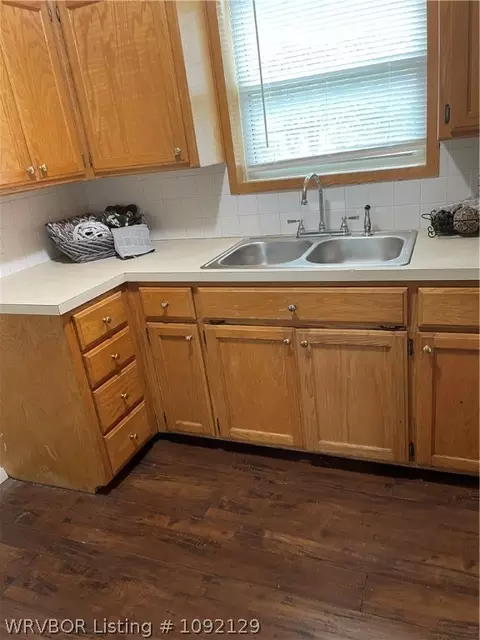 Kitchen - 8001 Colony Ln, Fort Smith, AR 72908 photo 3 of 5