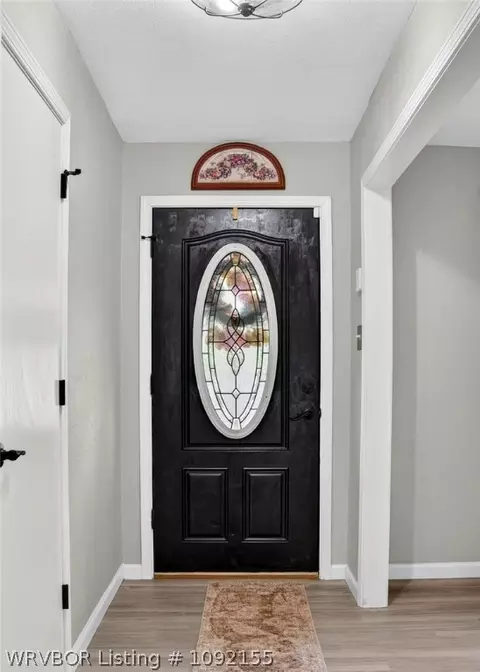 Entry Way - 4505 Park Rd, Lavaca, AR 72941 photo 1 of 2