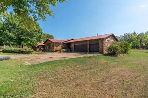 Exterior - 4374 E State Highway 22, Paris, AR 72855 photo 3 of 9