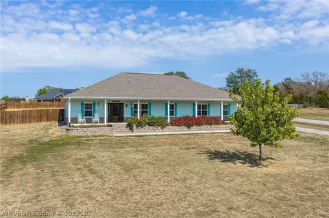 1221 Point Royal Loop, Charleston, AR 72933