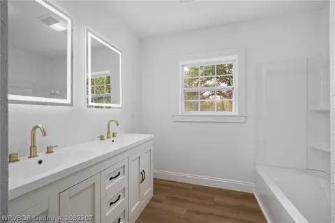 Bath - 1447 N 52nd St, Fort Smith, AR 72904 photo 2 of 3
