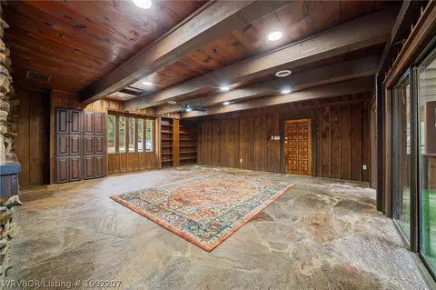 Living - 1447 N 52nd St, Fort Smith, AR 72904 photo 6 of 8
