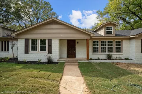 Exterior - 1447 N 52nd St, Fort Smith, AR 72904 photo 6 of 9