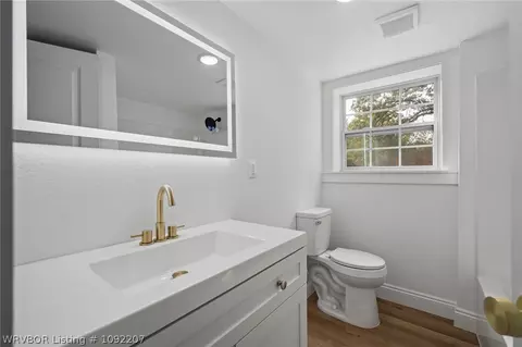Bath - 1447 N 52nd St, Fort Smith, AR 72904 photo 3 of 3