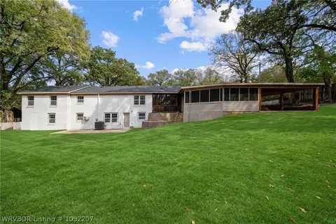 Exterior - 1447 N 52nd St, Fort Smith, AR 72904 photo 5 of 9