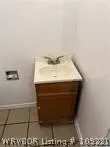 Bath - 110 Vine Ave, Sallisaw, OK 74955 photo 4 of 6
