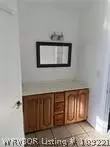 Bath - 110 Vine Ave, Sallisaw, OK 74955 photo 3 of 6