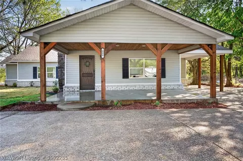 Exterior - 408 E Woodson Ave, Fort Smith, AR 72916 photo 3 of 15