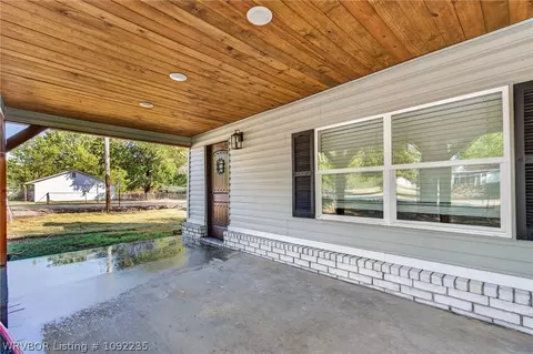 Exterior - 408 E Woodson Ave, Fort Smith, AR 72916 photo 6 of 15