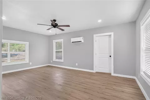 Living - 408 E Woodson Ave, Fort Smith, AR 72916 photo 6 of 6