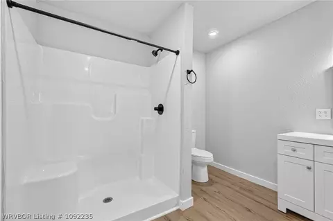 Bath - 408 E Woodson Ave, Fort Smith, AR 72916 photo 1 of 1