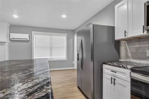 Kitchen - 408 E Woodson Ave, Fort Smith, AR 72916 photo 6 of 6