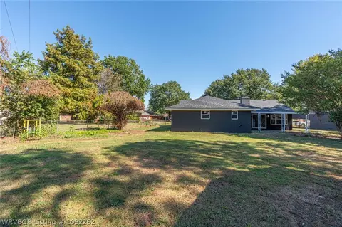 Exterior - 1300 Meadow Cir, Fort Smith, AR 72908 photo 9 of 12