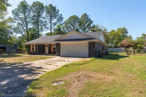 Exterior - 1300 Meadow Cir, Fort Smith, AR 72908 photo 6 of 12