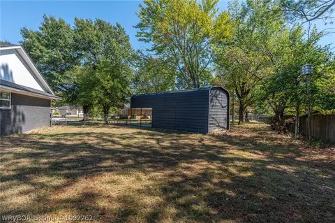 Exterior - 1300 Meadow Cir, Fort Smith, AR 72908 photo 10 of 12
