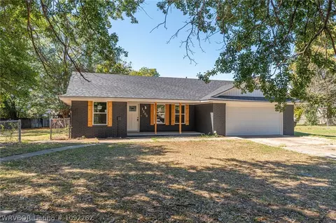 Exterior - 1300 Meadow Cir, Fort Smith, AR 72908 photo 3 of 12