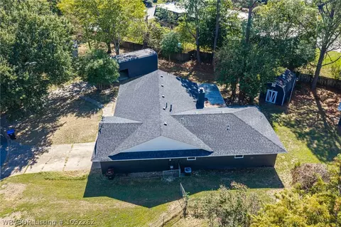 View/Area - 1300 Meadow Cir, Fort Smith, AR 72908 photo 1 of 14