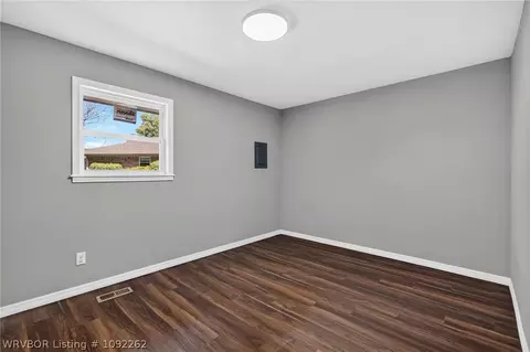 Bedroom - 1300 Meadow Cir, Fort Smith, AR 72908 photo 1 of 7