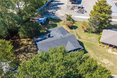View/Area - 1300 Meadow Cir, Fort Smith, AR 72908 photo 10 of 14