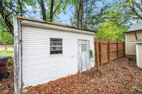 Exterior - 1515 N 34th St, Fort Smith, AR 72904 photo 7 of 10