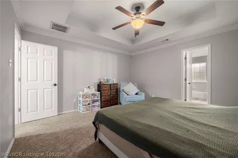 Bedroom - 2006 Devyn Dr, Lavaca, AR 72941 photo 2 of 7