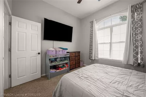 Bedroom - 2006 Devyn Dr, Lavaca, AR 72941 photo 5 of 7