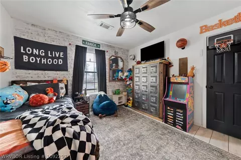 Bedroom - 604 Nikolas St, Lavaca, AR 72941 photo 7 of 7