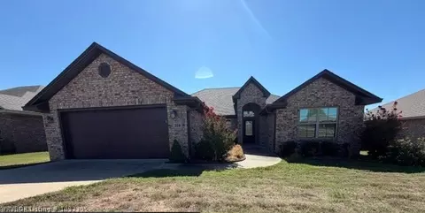 319 Copsey Dr, Van Buren, AR 72956