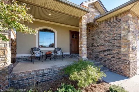 Exterior - 8000 Rome Way, Fort Smith, AR 72916 photo 5 of 13