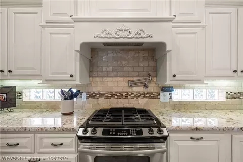 Kitchen - 8000 Rome Way, Fort Smith, AR 72916 photo 4 of 5