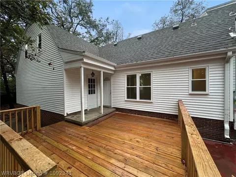 Exterior - 3300 S Cliff Dr, Fort Smith, AR 72903 photo 3 of 5