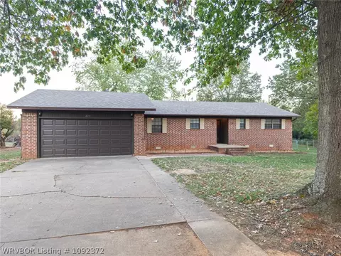 Exterior - 210 24th St, Ozark, AR 72949 photo 3 of 13