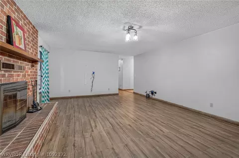 Living - 210 24th St, Ozark, AR 72949 photo 4 of 6